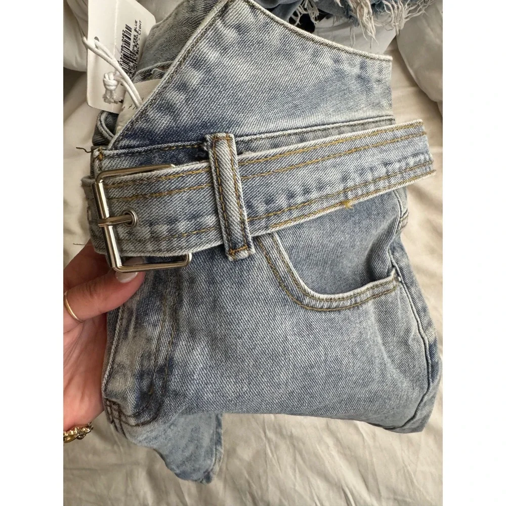 NWT Love + Harmony Women's Blue Belted High Rise Baggy Denim Shorts Size M